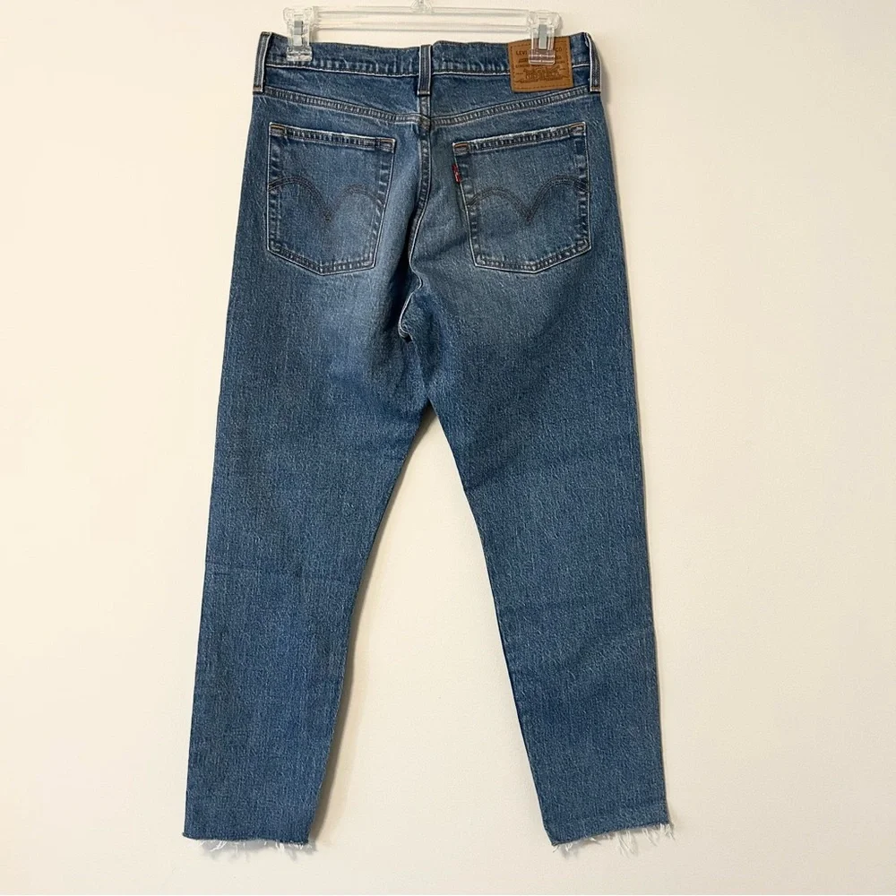 Levi’s Wedgie Jeans