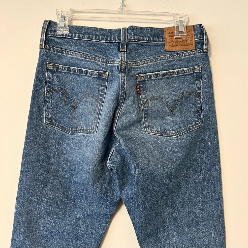 Levi’s Wedgie Jeans