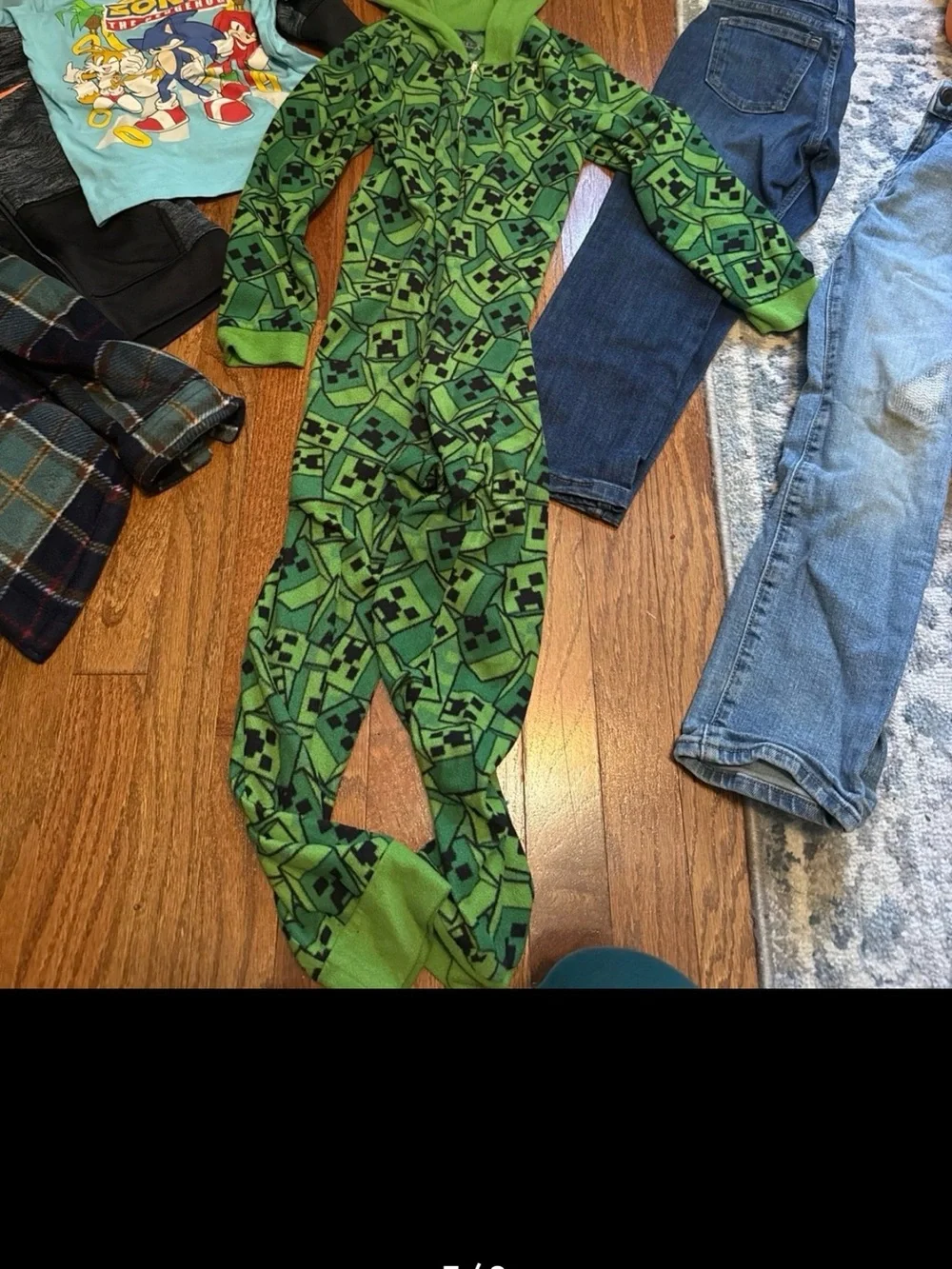 Huge bundle of boys clothes!