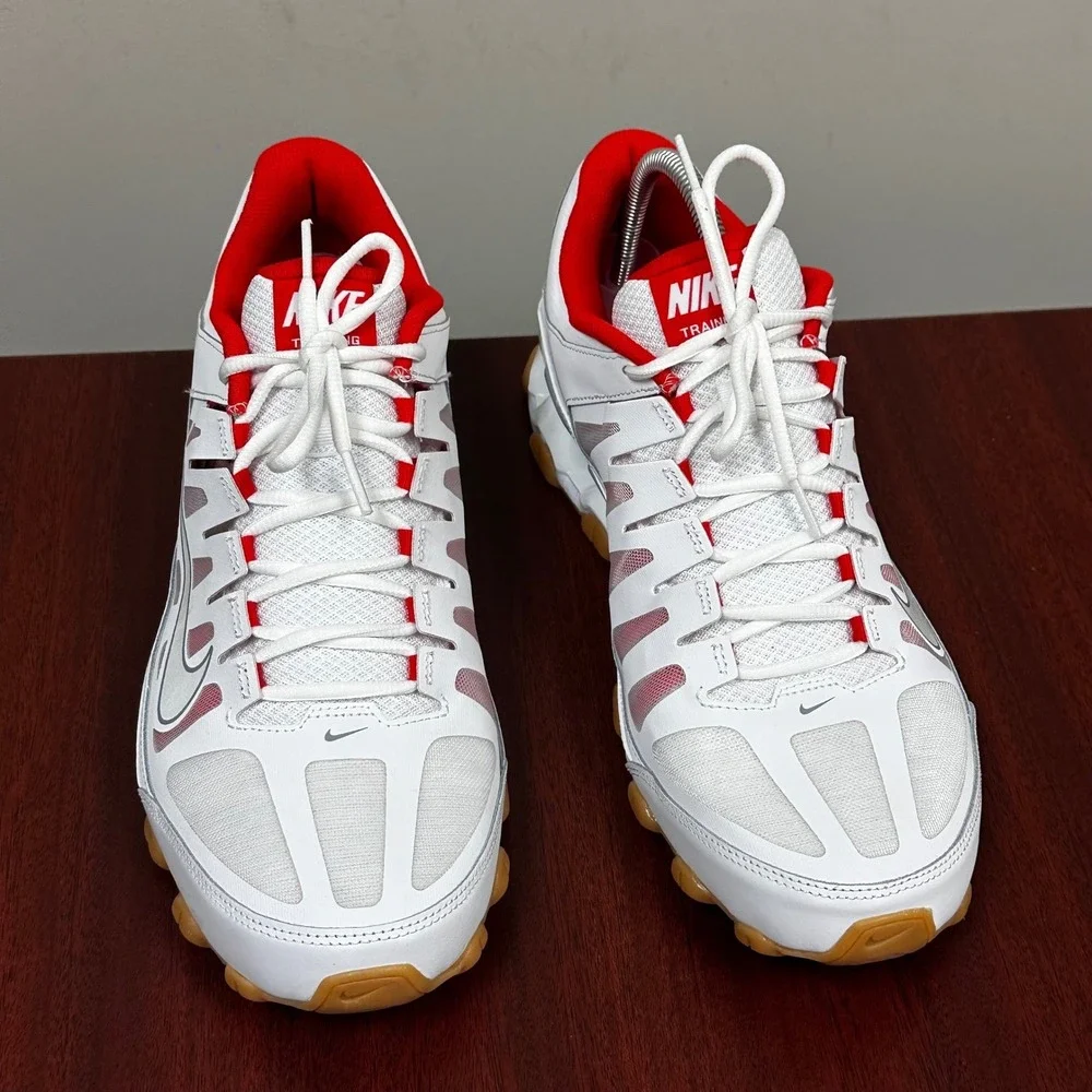 Nike sneakers responsive