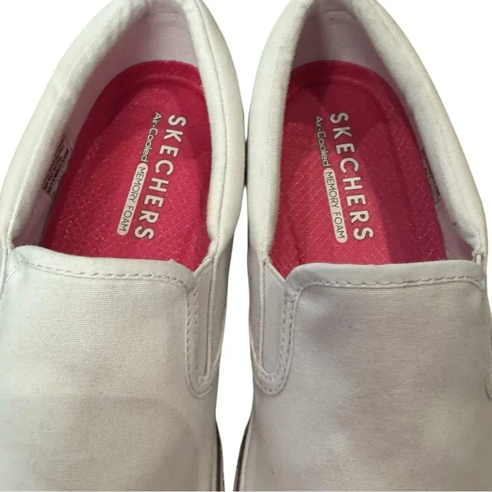 Skechers women sparked