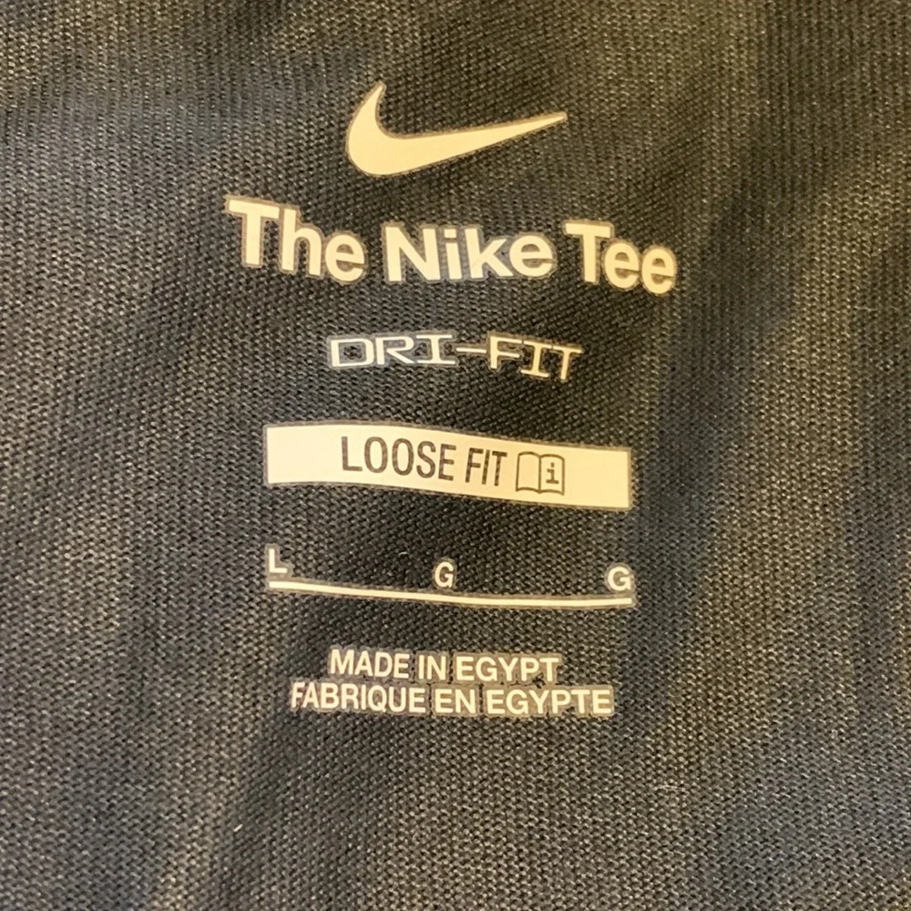 Nike tee shirt