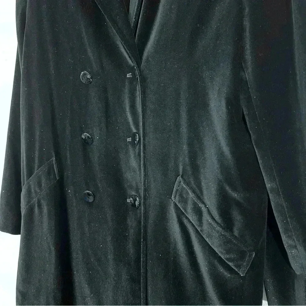 Liz Claiborne liz claiborne