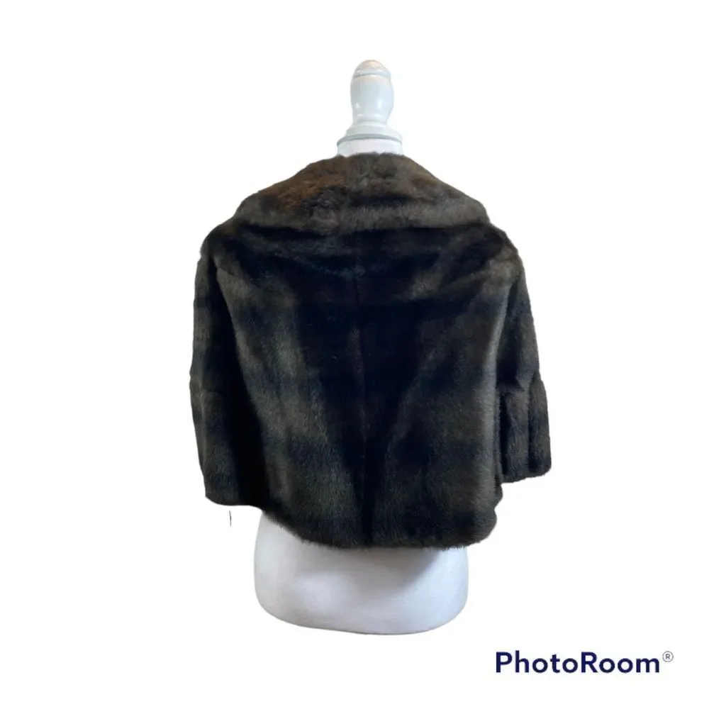 New With Original Tags Vintage Brown Faux Fur Capelet Shawl‎ One Size