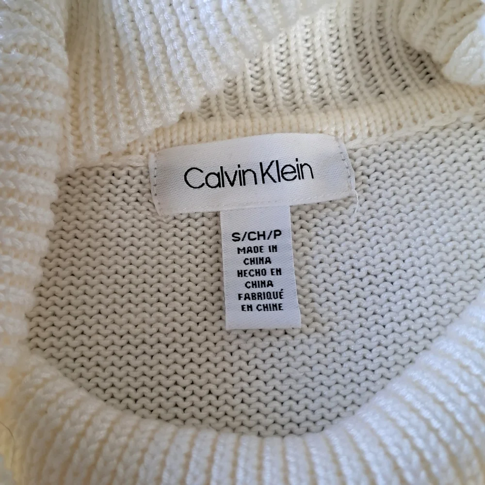 Calvin Klein stylish versatile designed