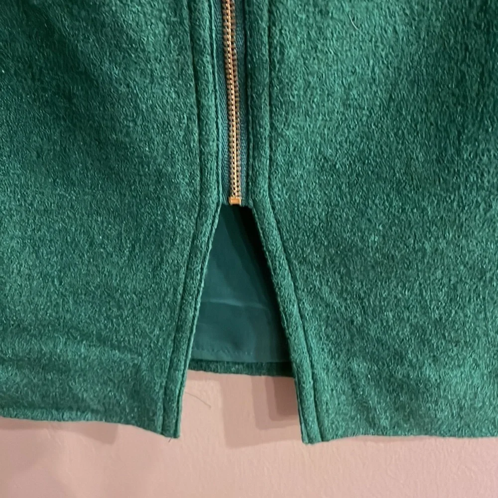 Banana Republic beautiful green