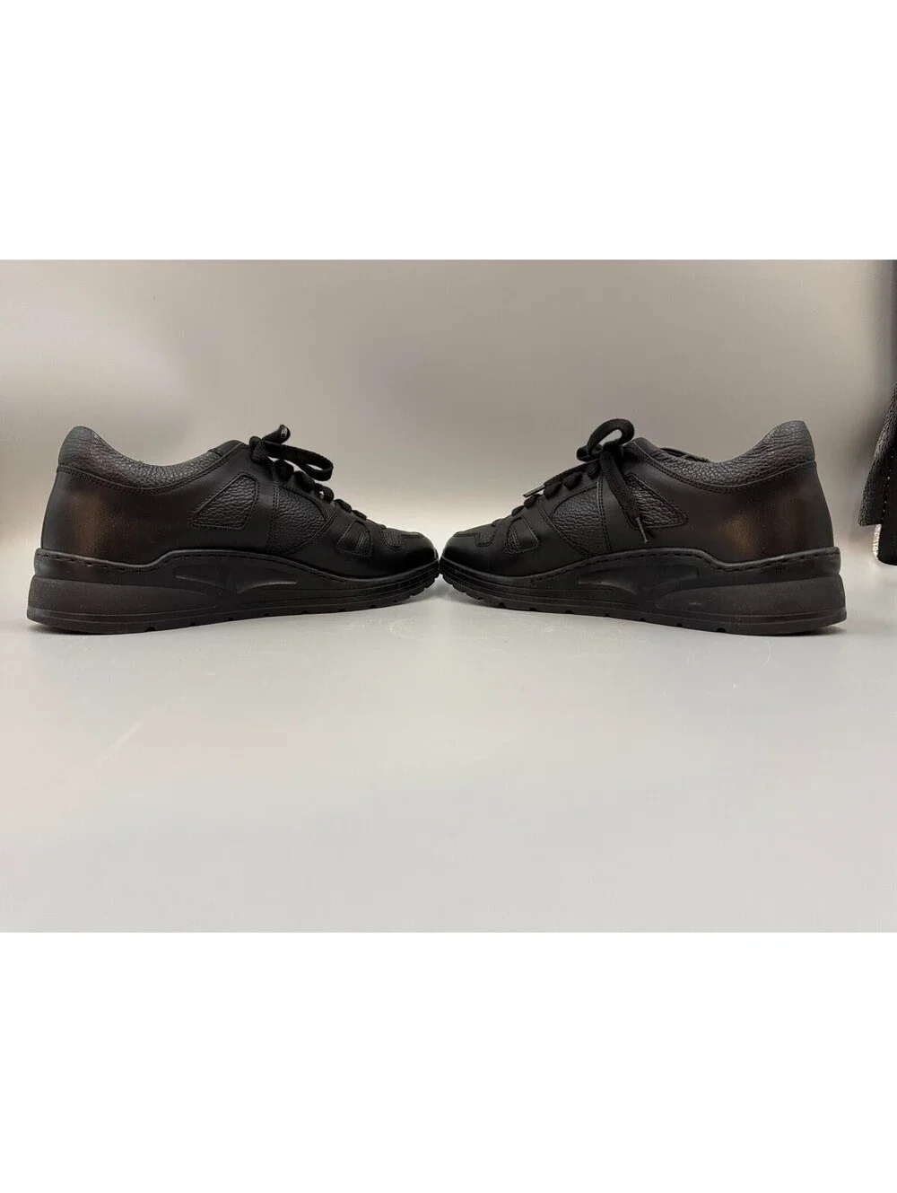 Common Projects this pair