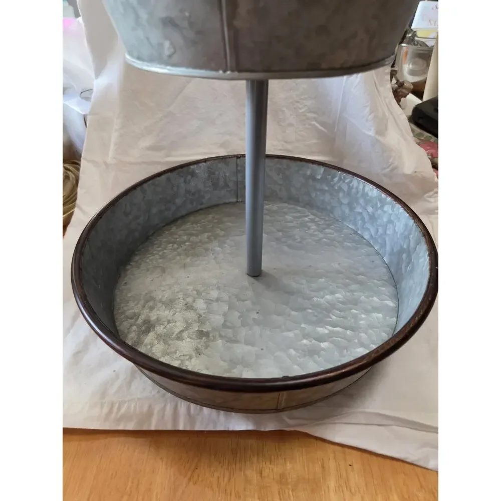 Unbranded galvanized handle items