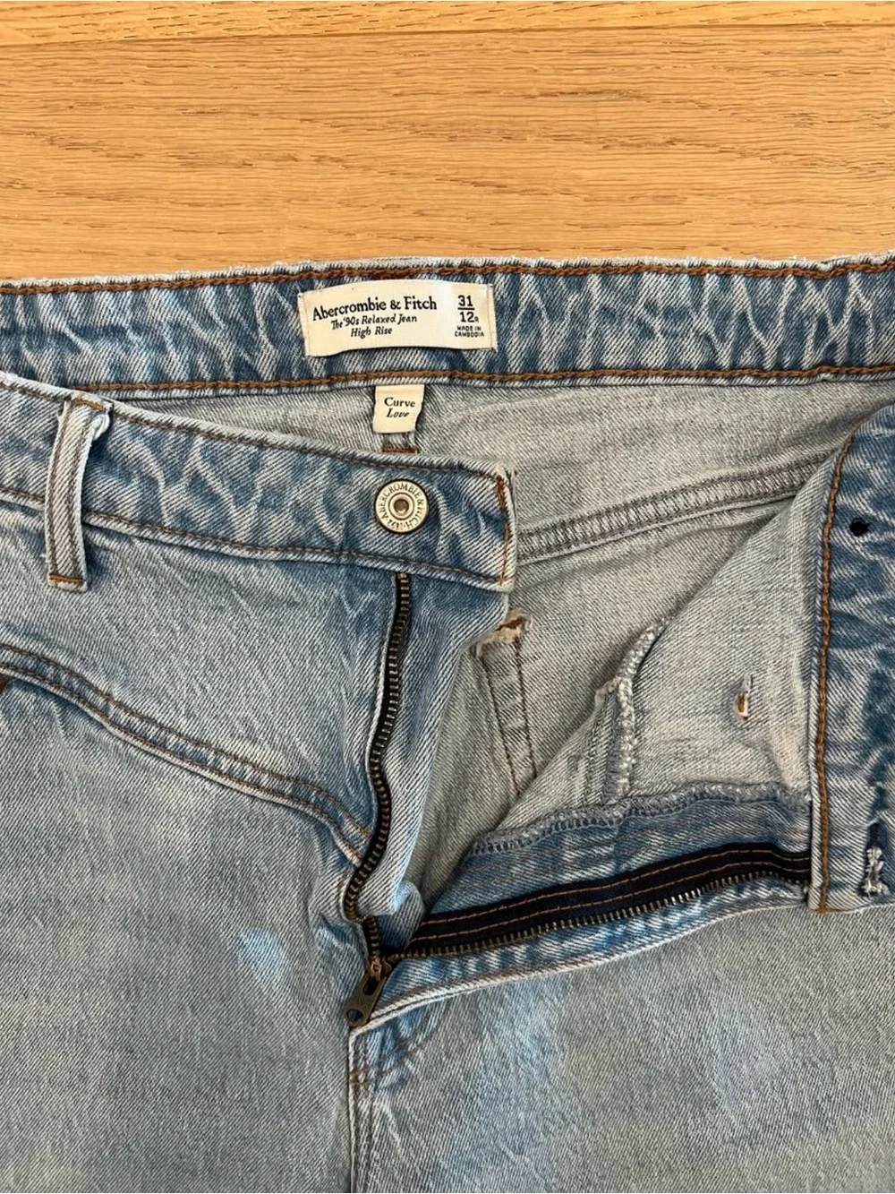 Abercrombie & Fitch women’s 31