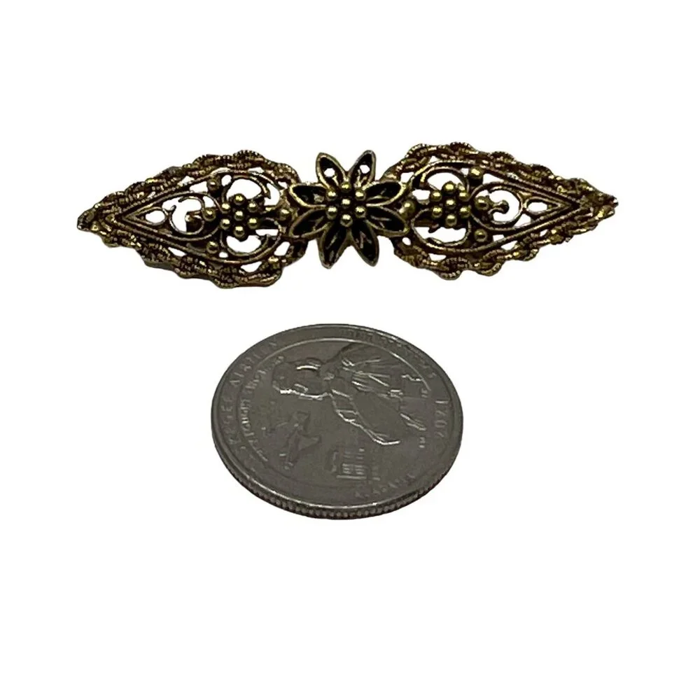 Unbranded flower brooch