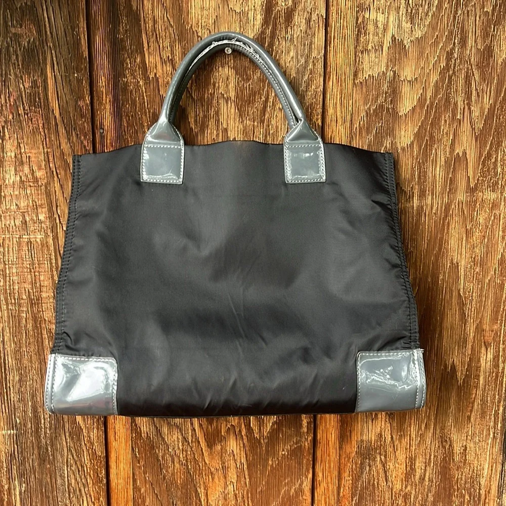 Tory Burch classic practical