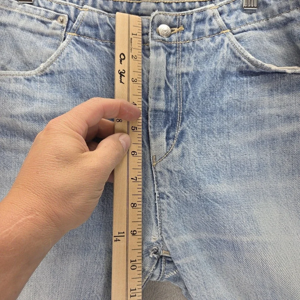 Levis 11798 important