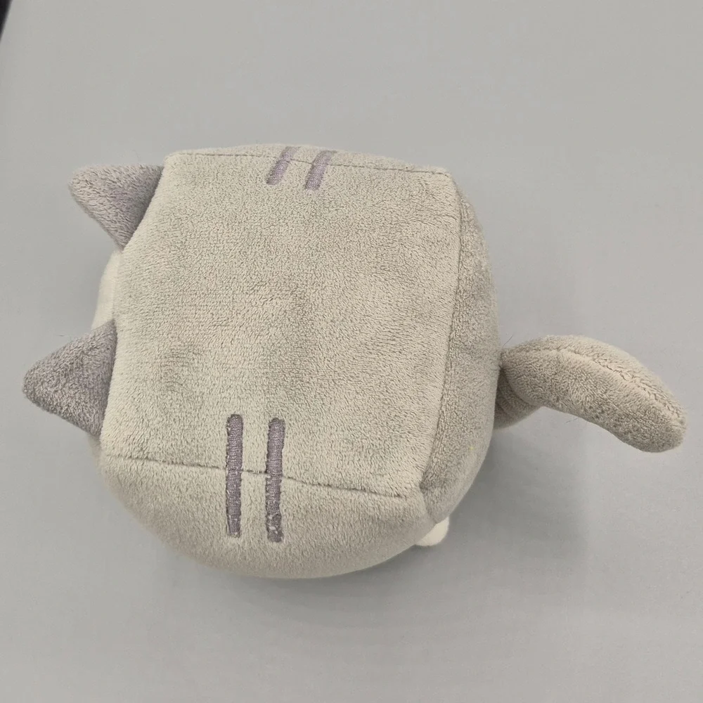 American Greetings Gray Cat Cube Plush Stuffed Animal Square Kitten Toy White