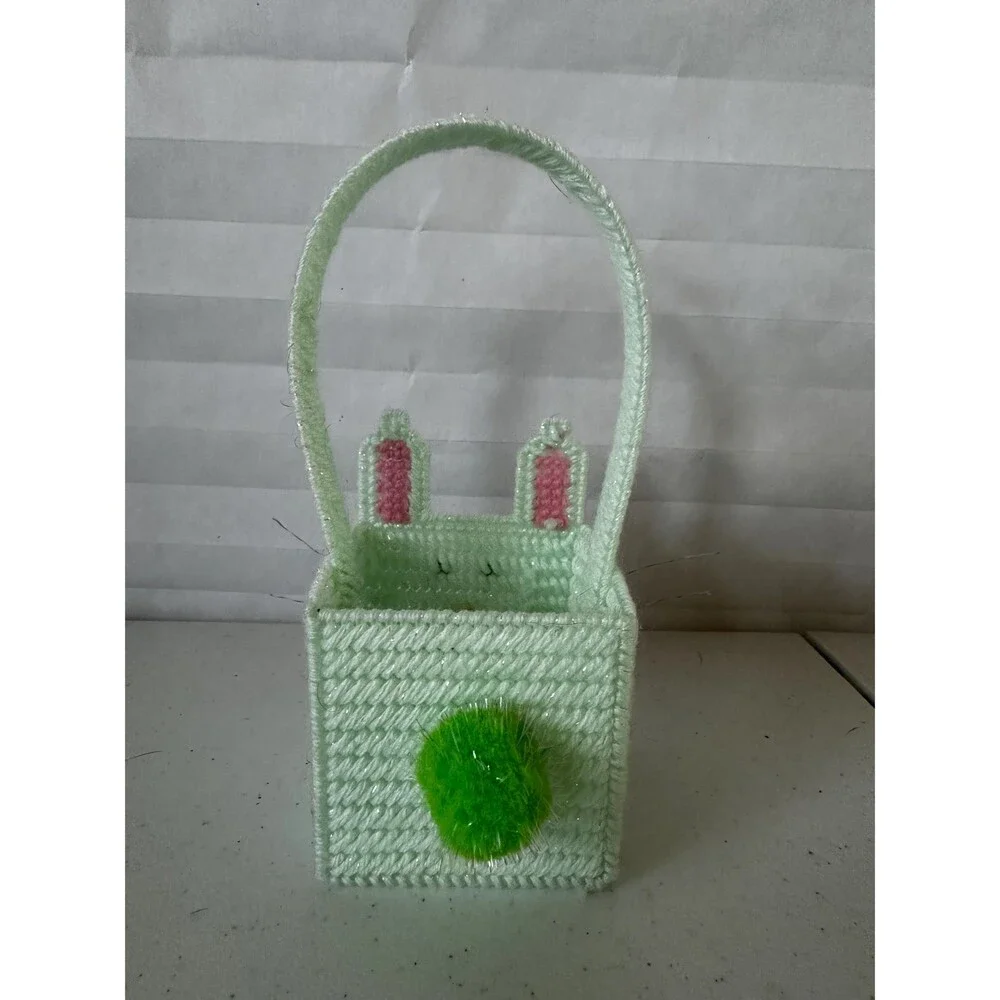 unbranded pale green