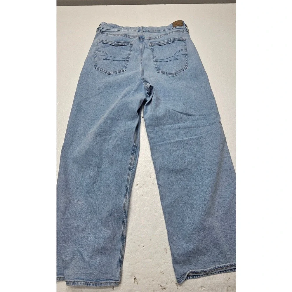 American Eagle Strigid Light Wash Wide Leg High Rise Jeans Womens 16 Regular