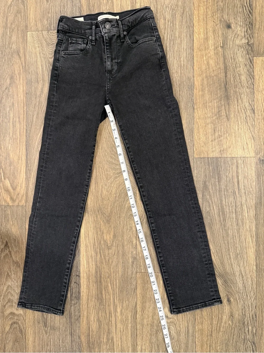 Levi's black high rise straight crop jeans