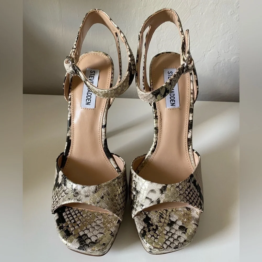 Nwot Steven Madden Luv Gold Snake‎ Heels Size 9M