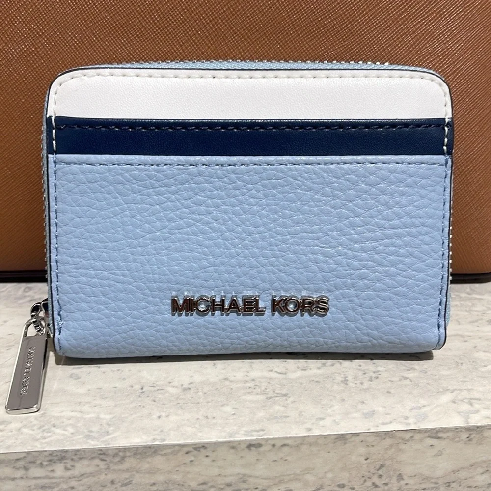 Michael Kors Jet Set Travel Medium Color-Block Wallet Pale Blue NWT