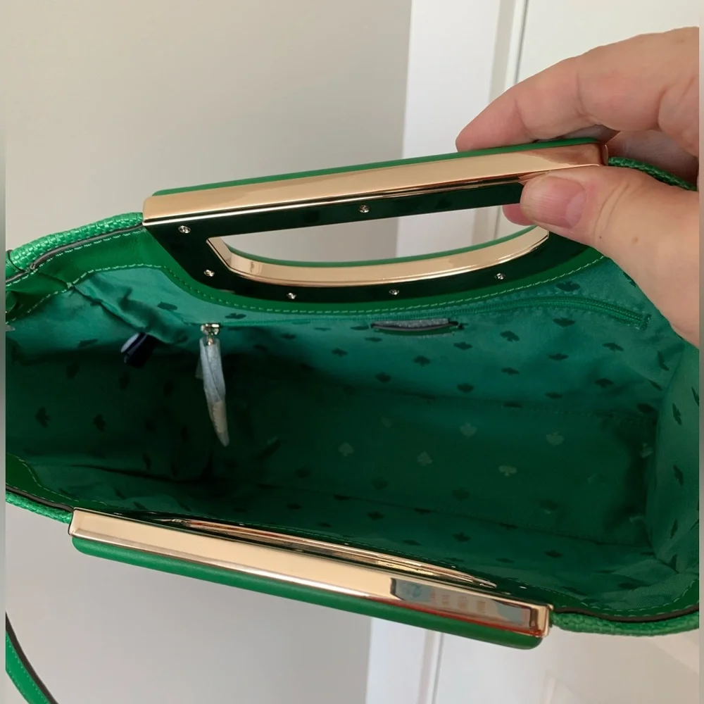 kate spade reposhing this