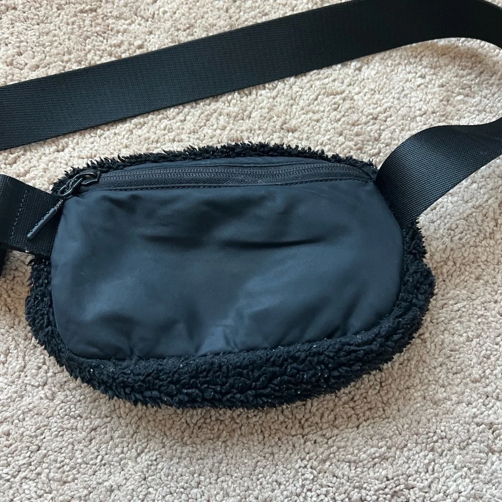 lululemon athletica good used