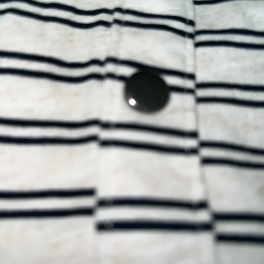 Volcom Roll Sleeve Shirt | Boys Size 4T |White Sand| NEW w/tags |MSRP $50.00