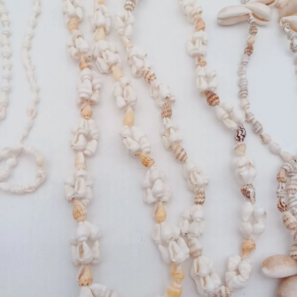 Unbranded shell necklaces