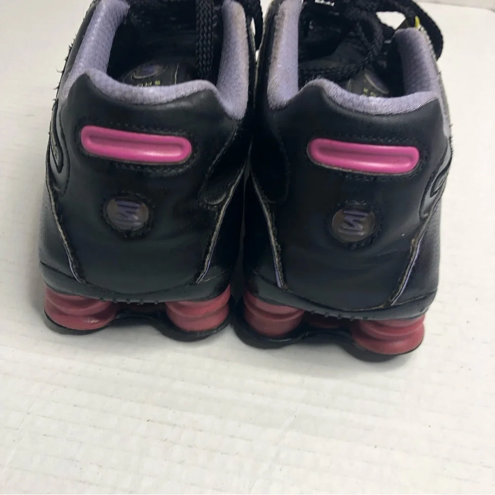 Nike Shox Sneakers Size 6.5Y fits Women 8.5 Black Pink Womens Youth Athletic