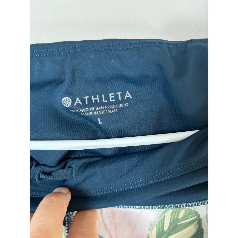 Athleta include featuring wide