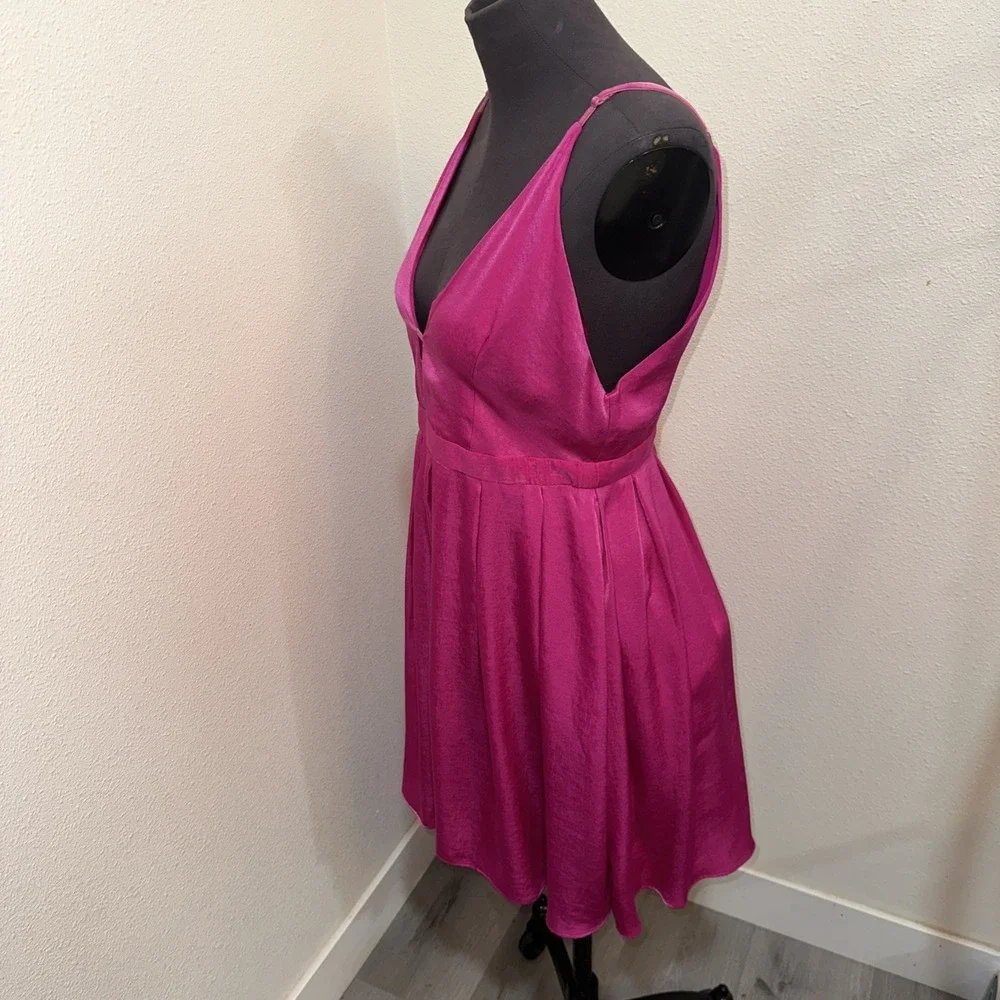 Free People NWT Pink Mini Dress Sleeveless Plunge Fit & Flare Open Back Size 8