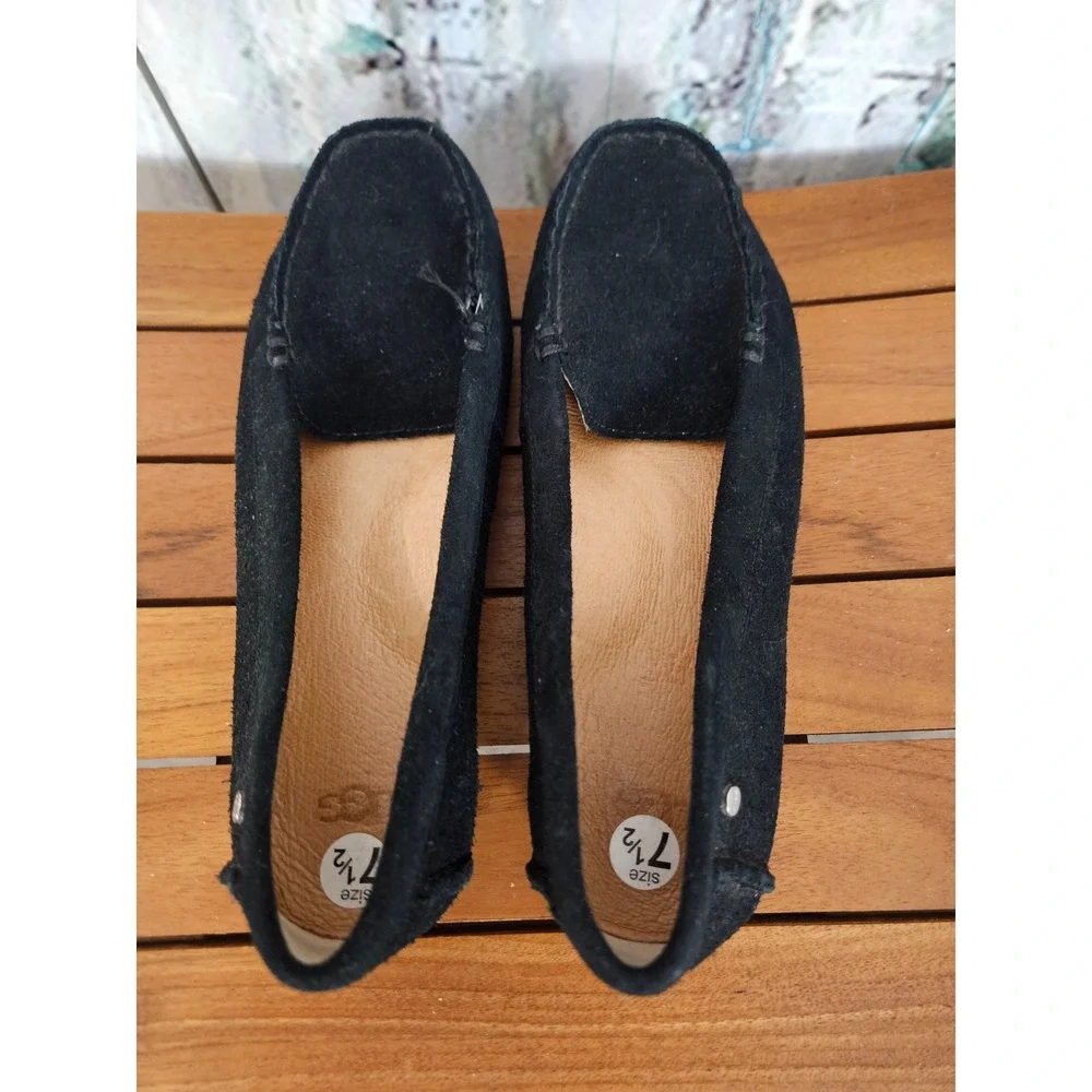 UGG lacing preppy