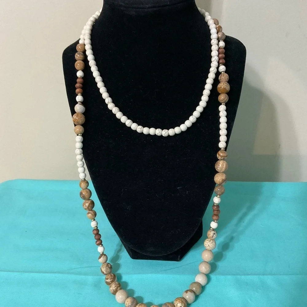 Chic White and Brown Beaded Necklace