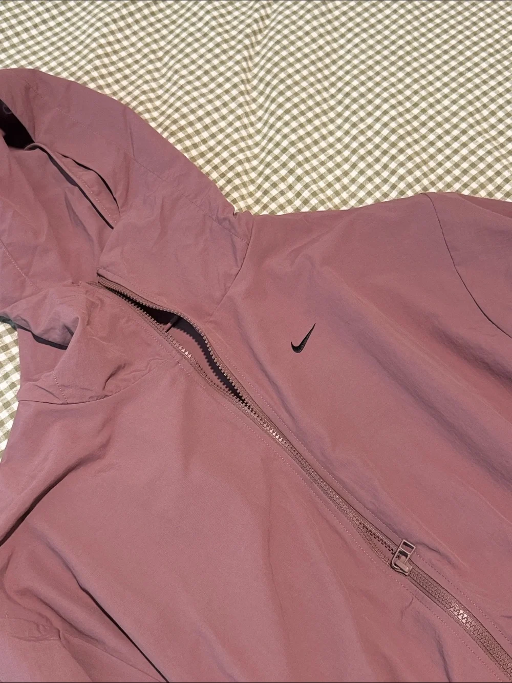 Nike lightweight hooded