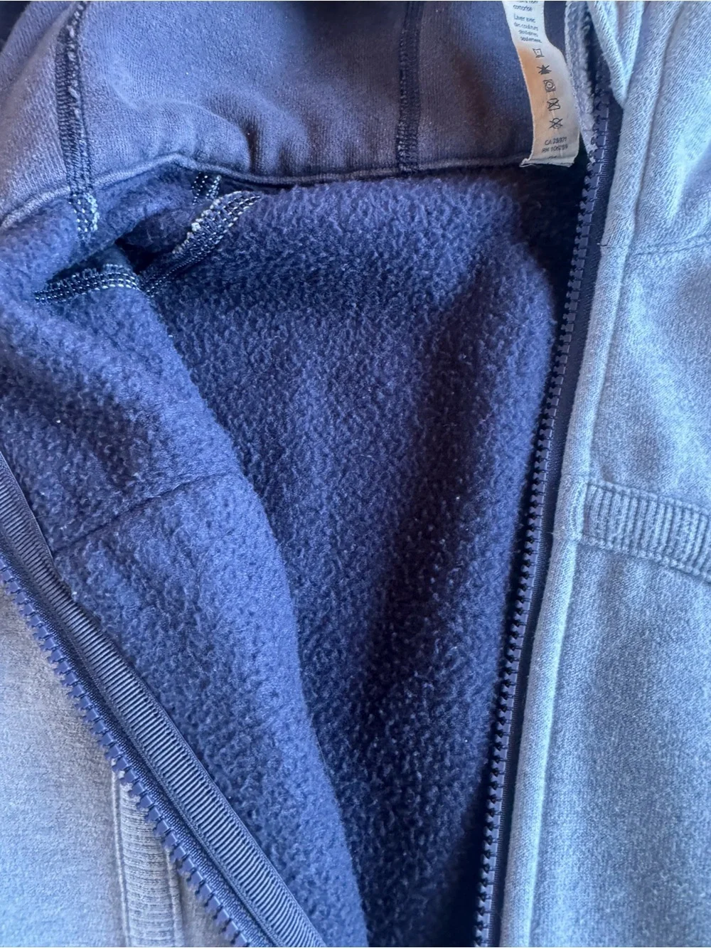 lululemon athletica curved seam