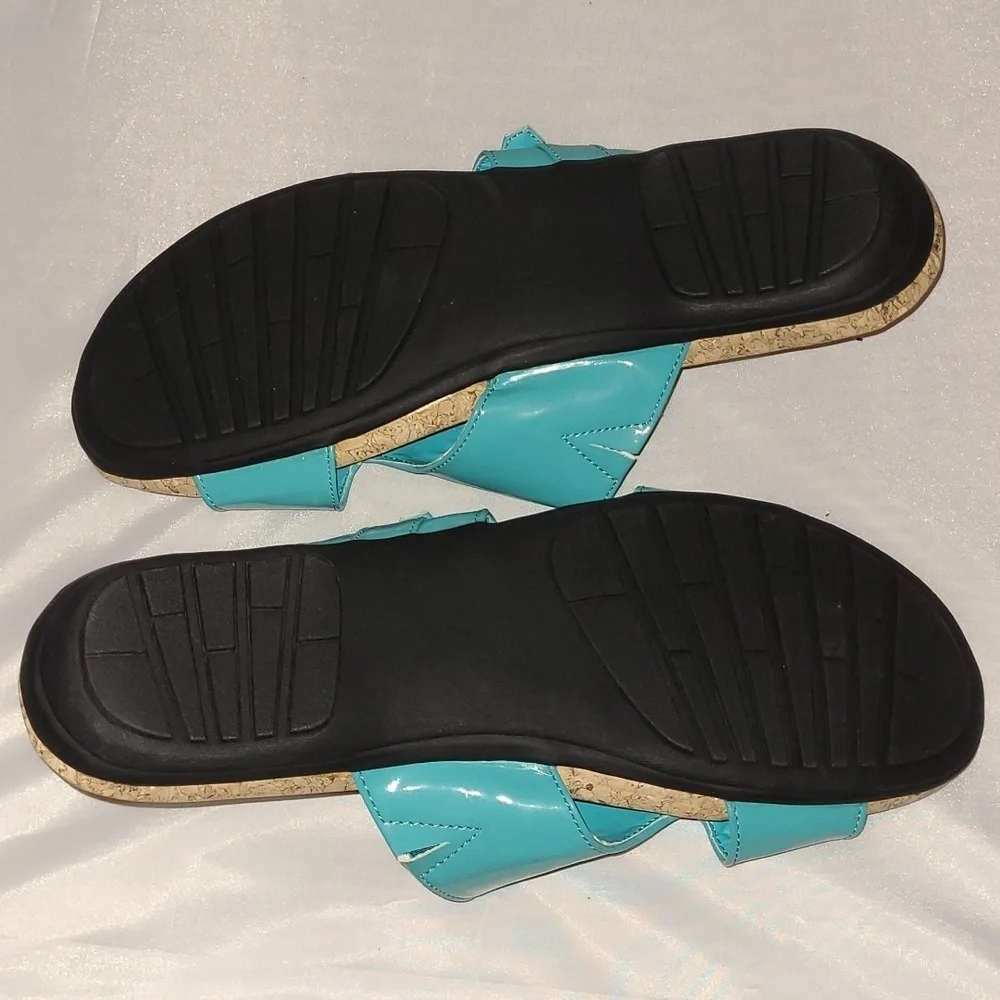 Slides Sandals Turquoise blue brass buckle patent vegan leather EUC
