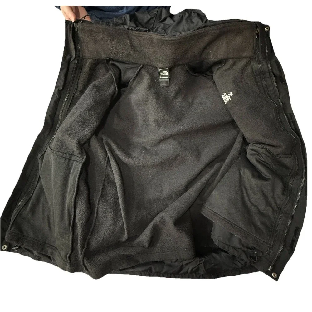 The North Face Men’s Hyvent Triclimate 3-in-1 Waterproof Hooded Jacket Black L