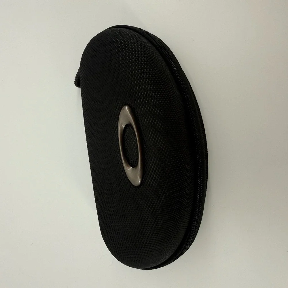 Oakley Black Hard Shell Sunglasses Case Zipper‎ Closure