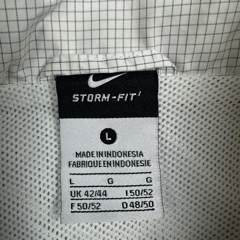 Nike storm fit