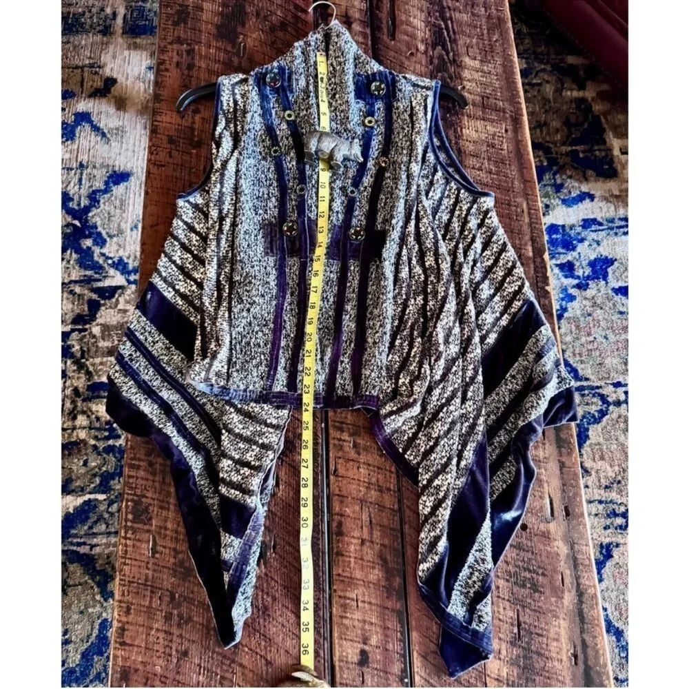 Anis A boho sleeveless knit cardigan size medium