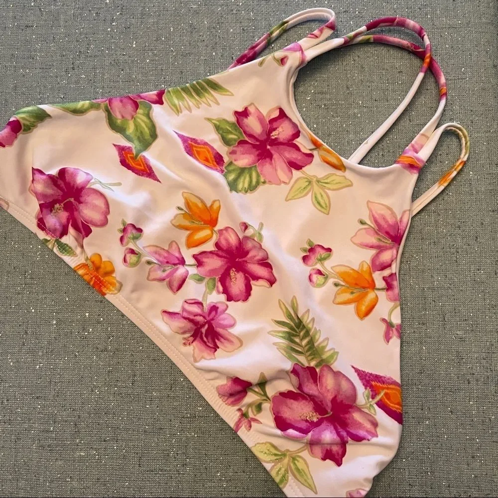 Frankies Bikinis good pre