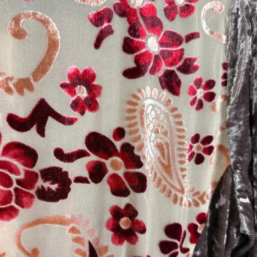 Adorn women velvet