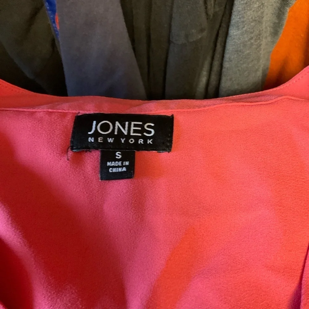 Jones New York stylish coral