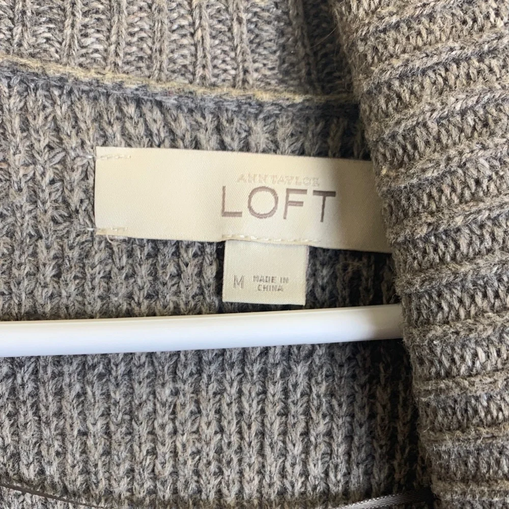 LOFT Gray Textured Knit Sweater