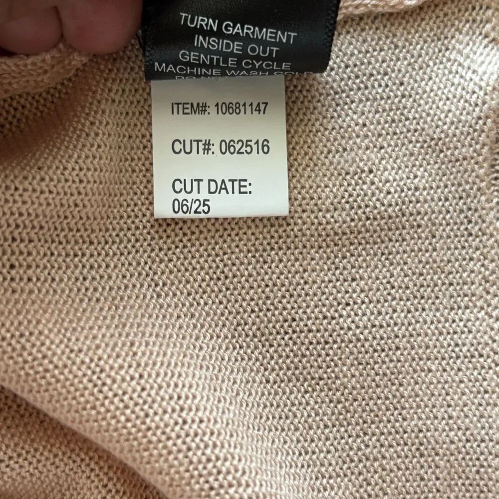 Torrid Jacquard Blush Pink V-Neck Heart Pull Over Sweater Hi Lo Hem Plus Size 1X