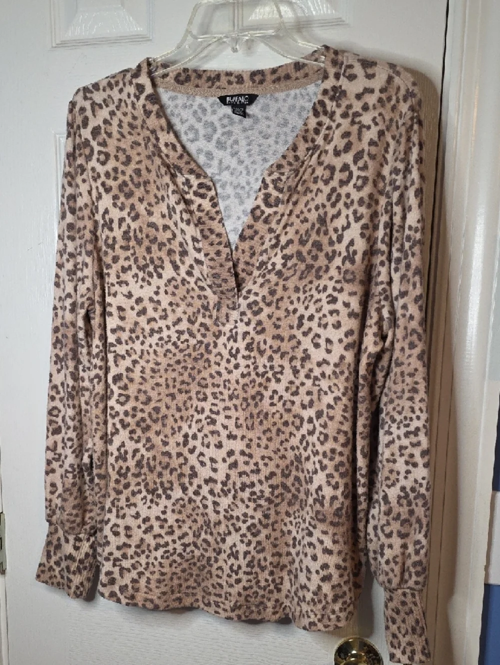 Buffalo David Bitton Leopard Print V-Neck Sweater Brown Tan XL
