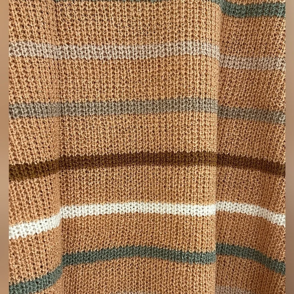 Wishlist euc stripe