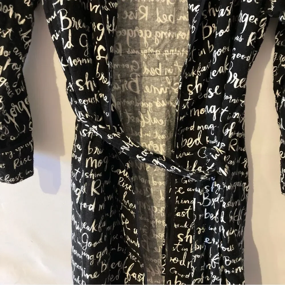 Kate Spade Dream a Little Dream Flannel Robe Medium Black White Script Words