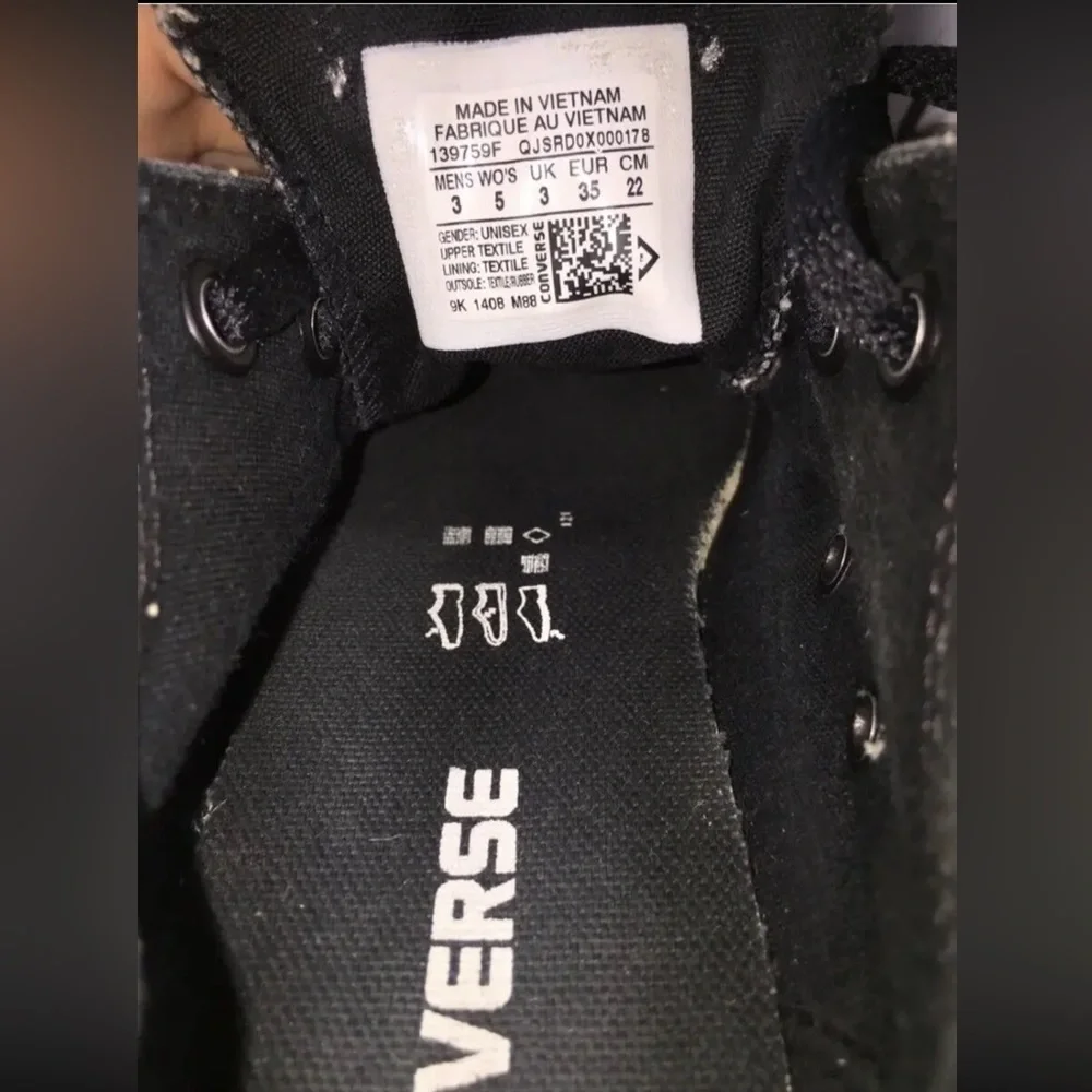 Converse black tab