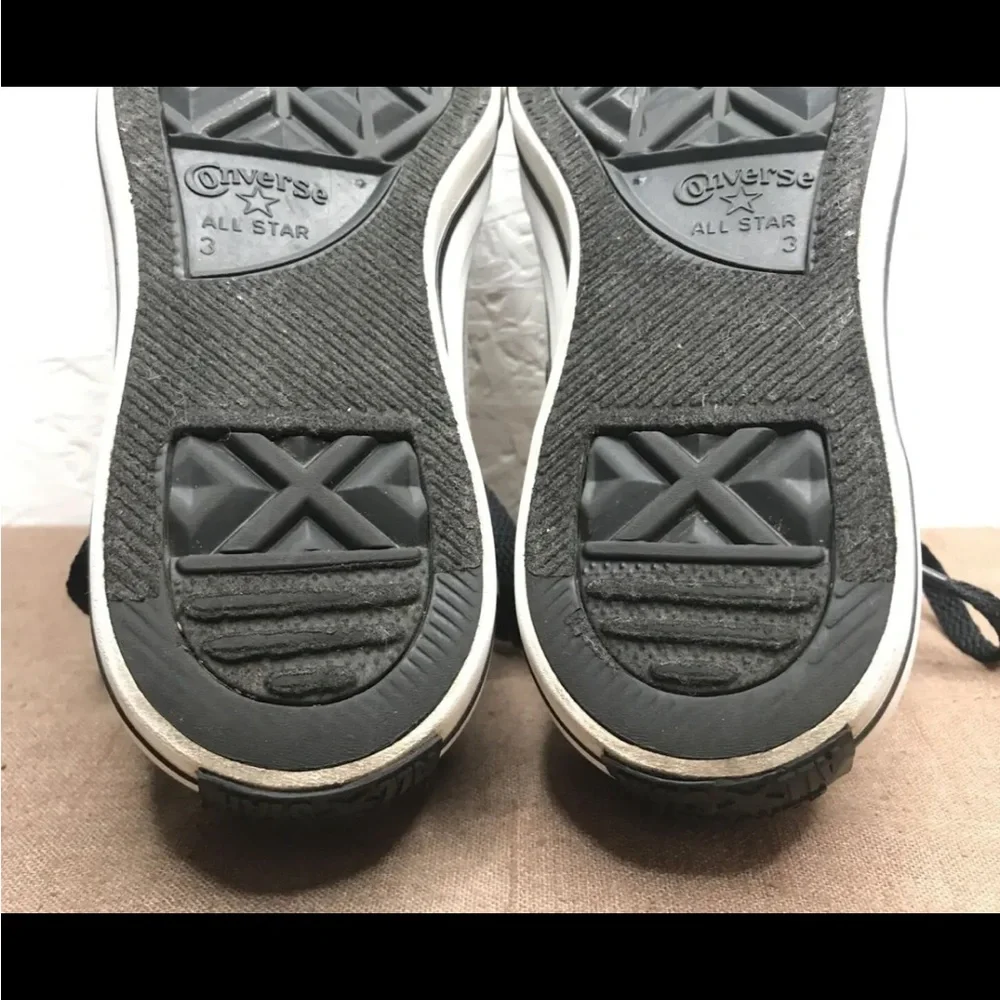 Converse black tab