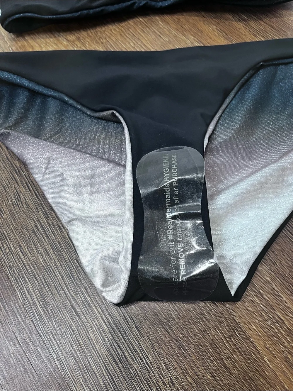 NWT Maaji Liberally Sporty Reversible Bikini to Black Top and Bottom Size Medium