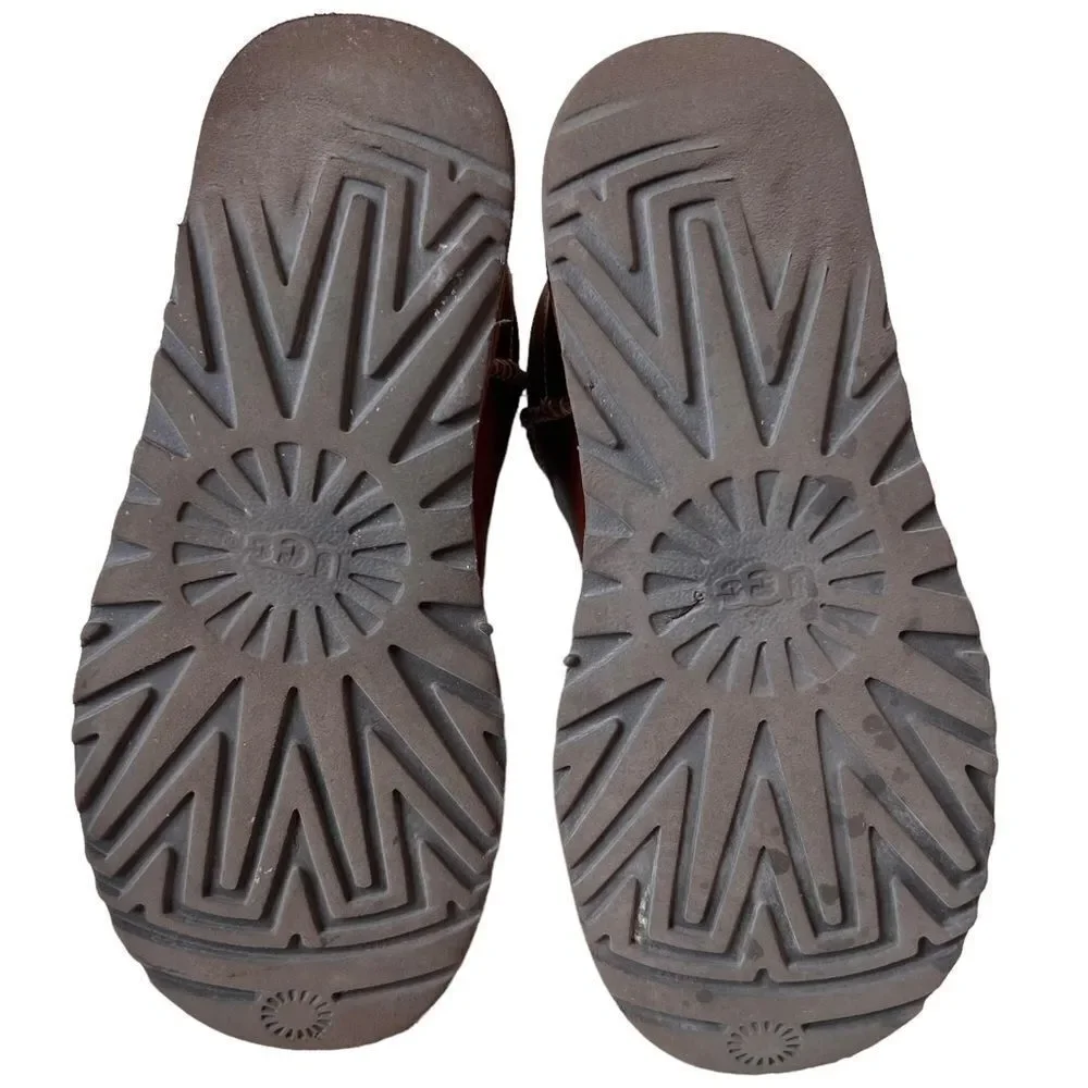 UGG classic short